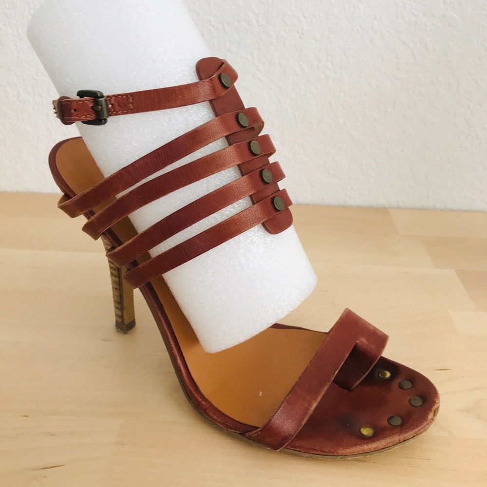 Nine West Cognac Gladiator Sandal - sz 6.5